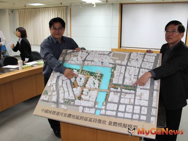 目前擬定方案將兩棟中國城主體拆除，變更為台南市新地標市民廣場。(圖：台南市政府)